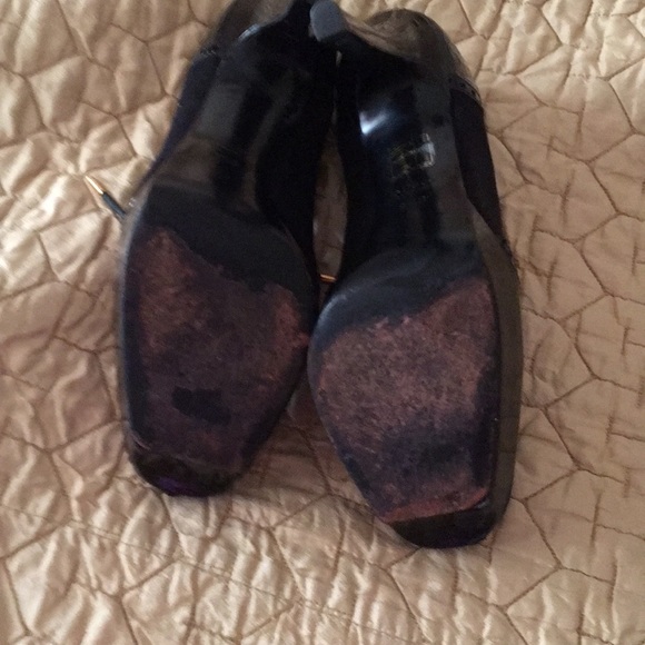 Gucci patent leather/suede booties. - Picture 7 of 8